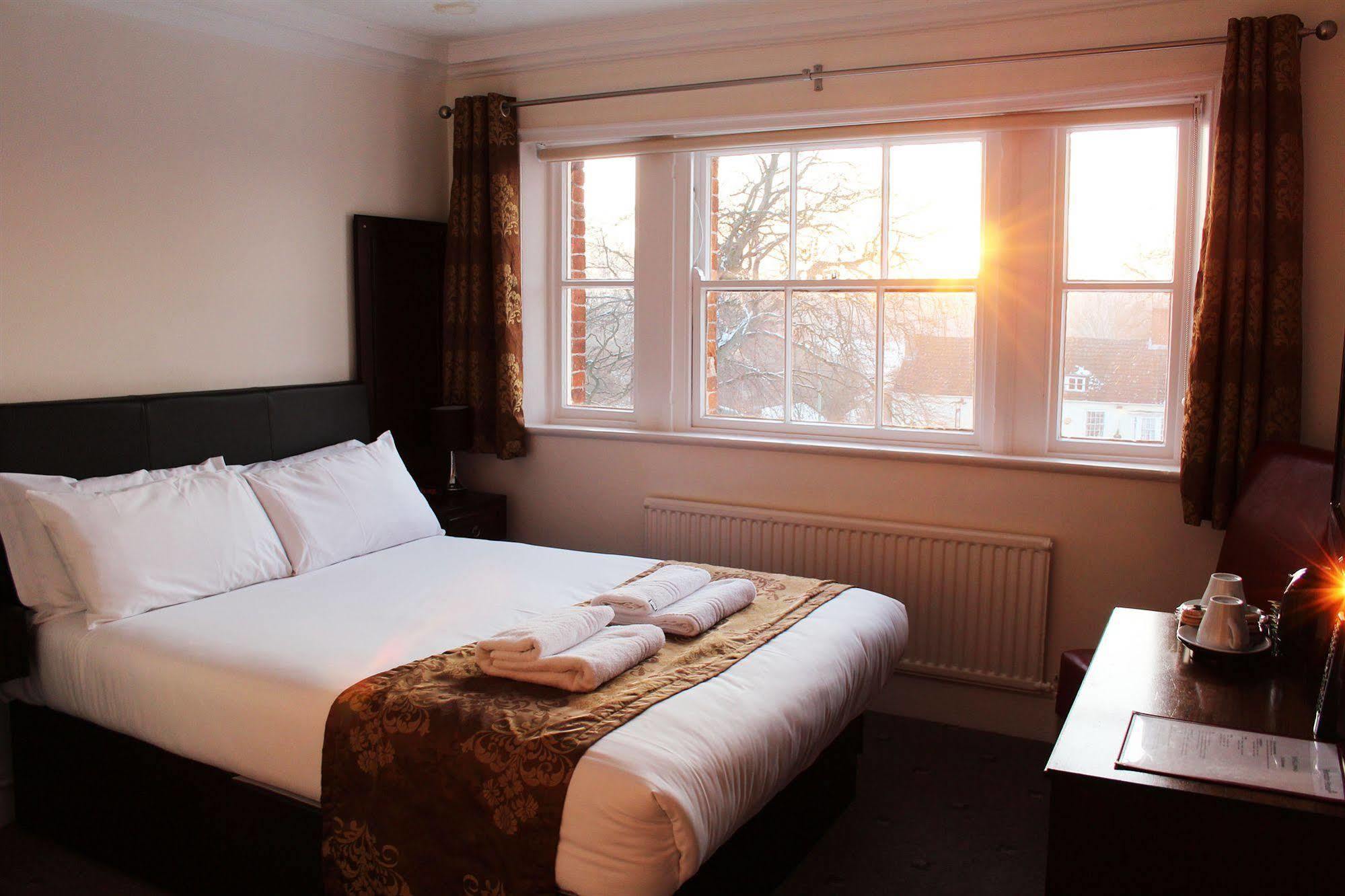 Brandon House Hotel ภายนอก รูปภาพ